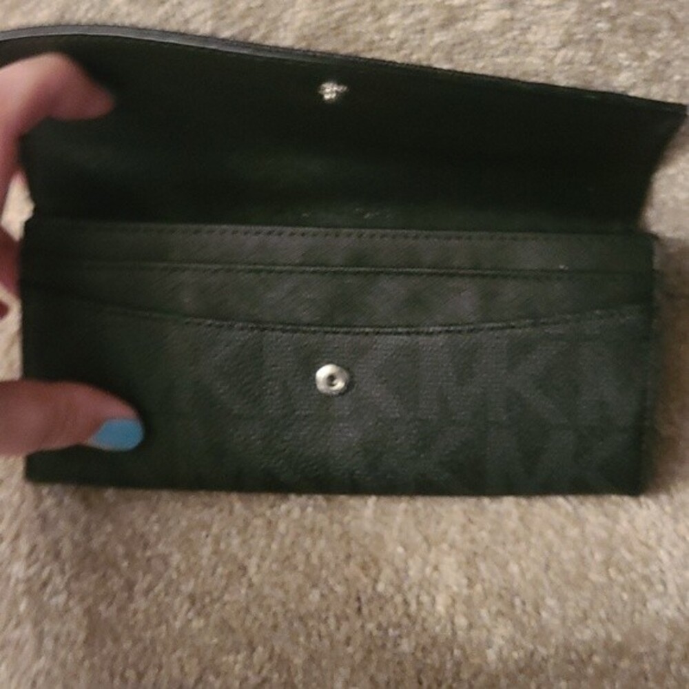 Michael Kors Black Leather Signature Wallet - Picture 3 of 5